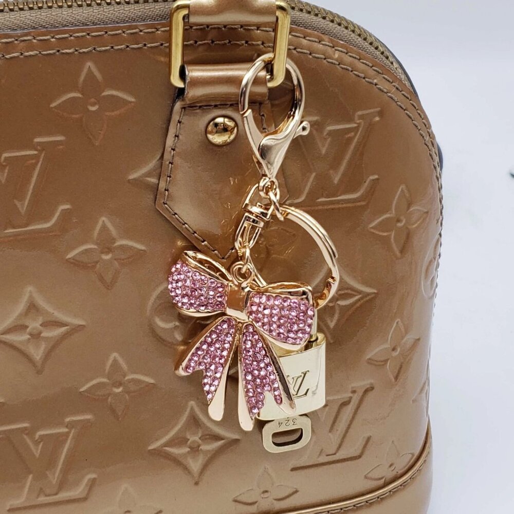Authentic Louis Vuitton Lock & Key with unbranded Ribbon Bagcharm, Keycharm